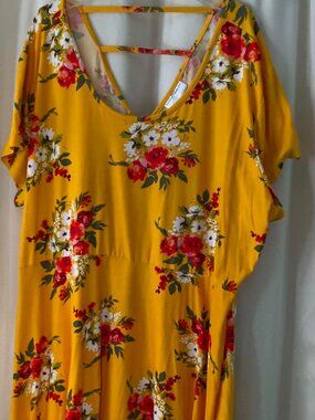 Bobbie Brooks 3X Plus Size Yellow Floral V-Neck Midi Dress with Pockets